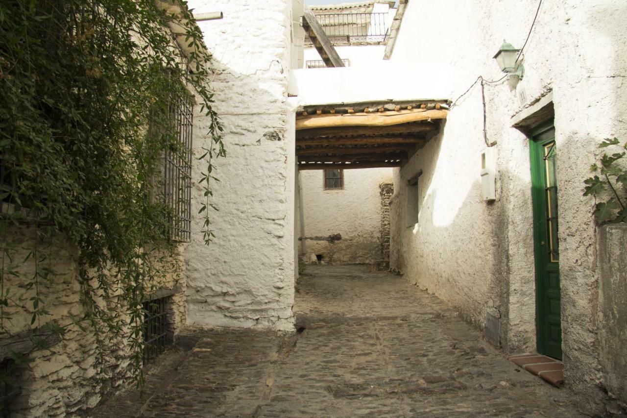 Casa Alpujarrena Fina Numero 27 Bubion Exterior photo